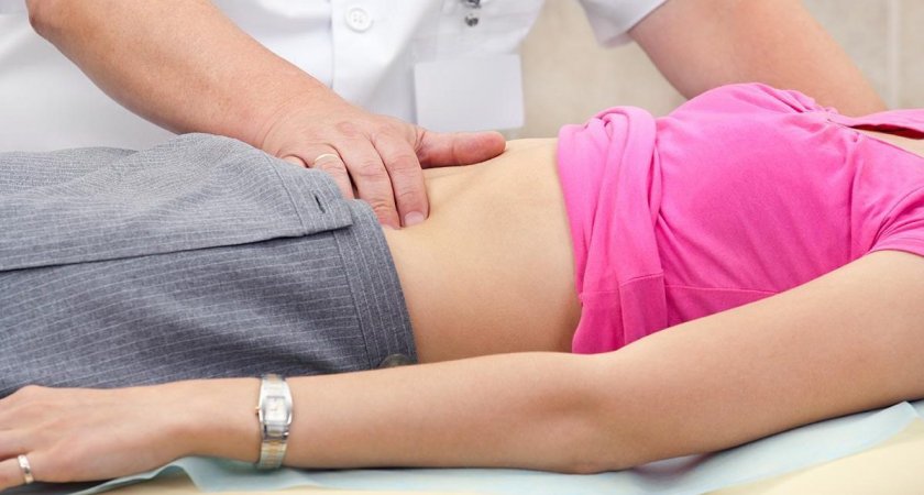 Гастроэнтеролог назвала признаки поражения печени