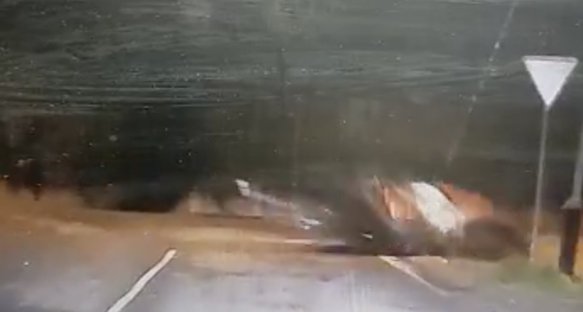 Смертельное ДТП в Инте, где погибло два человека, попало на видеорегистратор