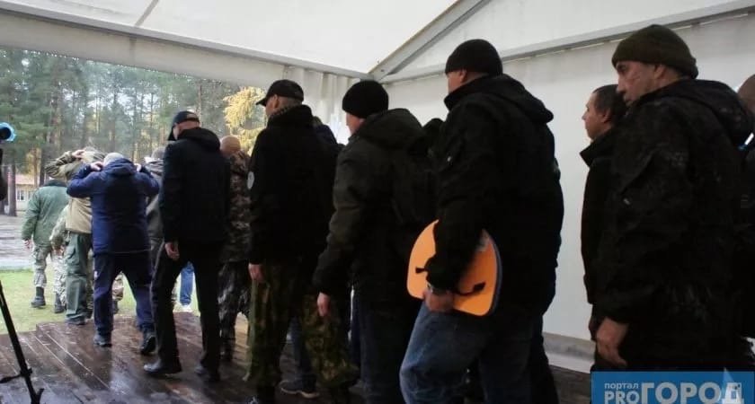 Депутаты предложили освободить от частичной мобилизации "неслуживших" мужчин