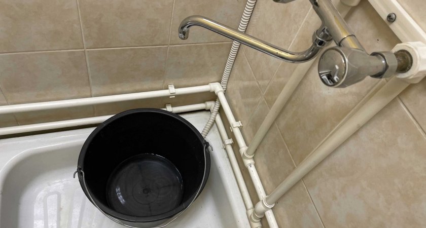 "Ни помыться, ни поесть": в одном из домов Сыктывкара замерзла вода в трубах