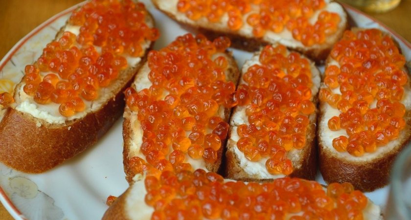 Выяснилось, что написано на этикетках самой вкусной икры