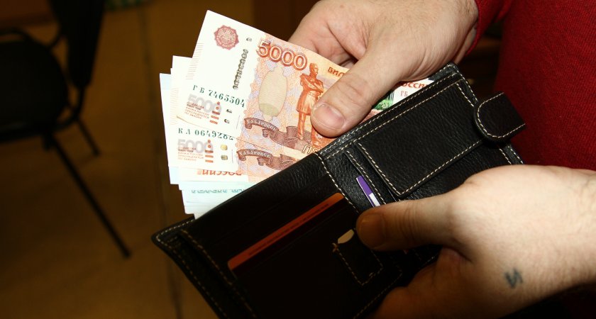 В Коми вор попался на краже кошелька набитого купюрами банка приколов