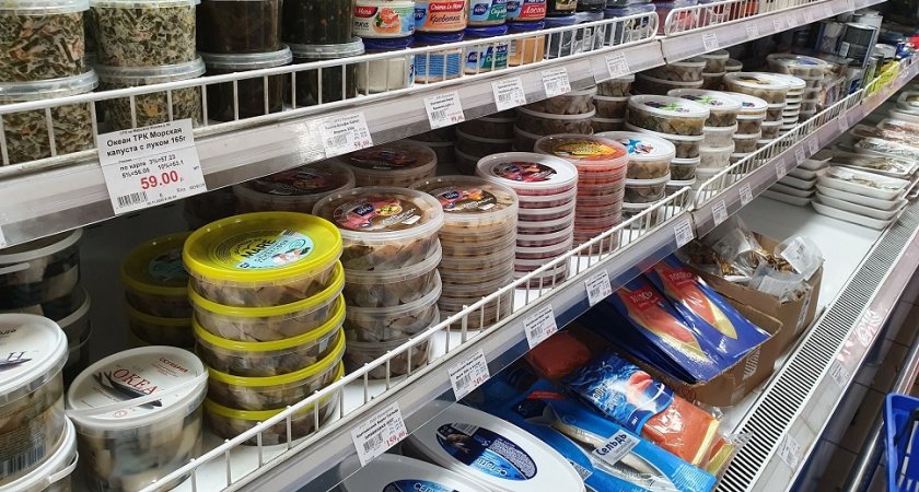 Роскачество признало небезопасными более 50% пресервов из сельди