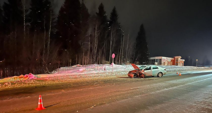 56-летний сыктывкарец выехал на встречку и протаранил Chevrolet Lanos