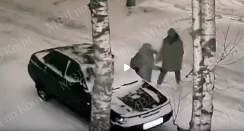 В Сыктывкаре пьяный 15-летний подросток с ножом напал на женщину