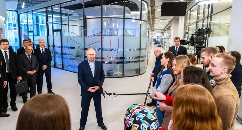 Владимир Путин рассказал студентам, как работал на лесоповале в Коми