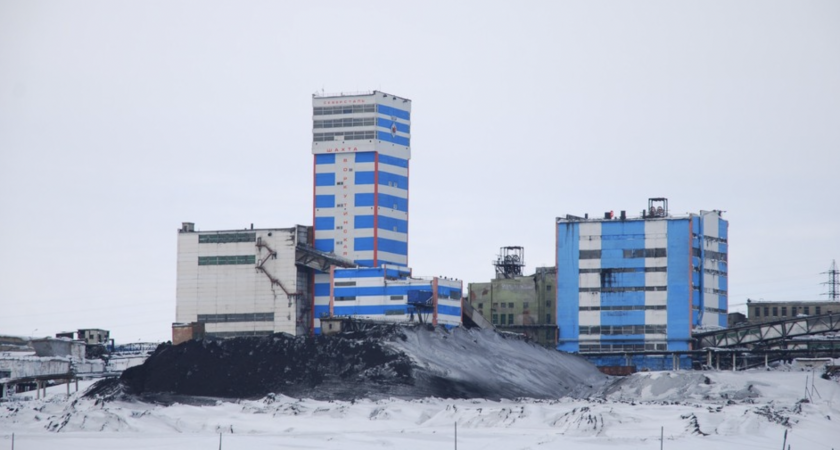 Более 200 человек эвакуировали из шахты "Воркутинская" в Коми