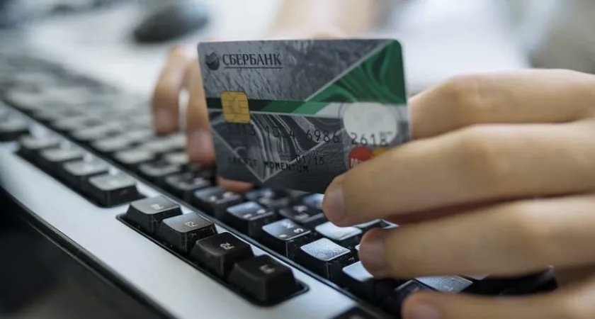 Жителя Коми мошенники обманули почти на 2 миллиона рублей