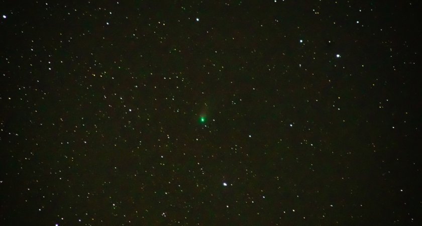 Сыктывкарский астроном сфотографировал нашумевшую зеленую комету 2023 года