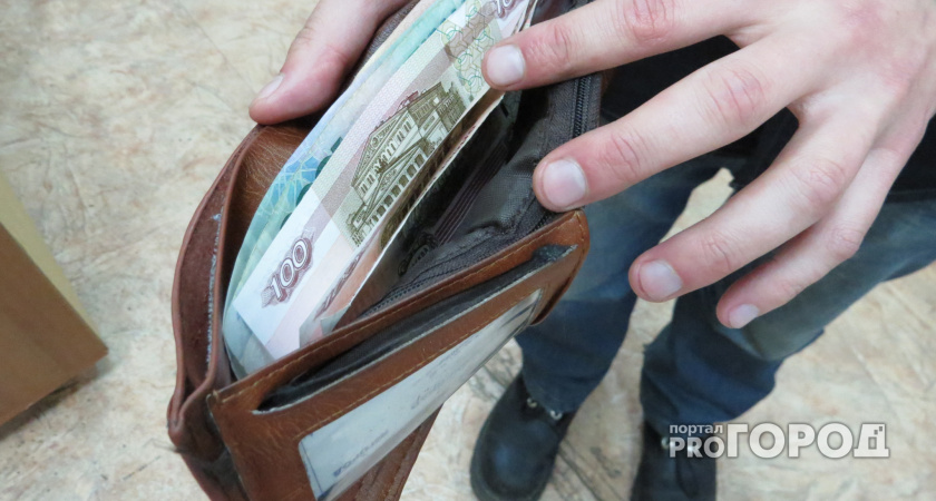 В Коми поймали мужчину, который задолжал своей дочери 700 тысяч рублей