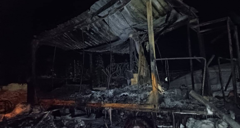 В Коми во время пожара погибли двое рабочих