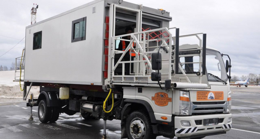 В сыктывкарском аэропорту появился долгожданный амбулифт 