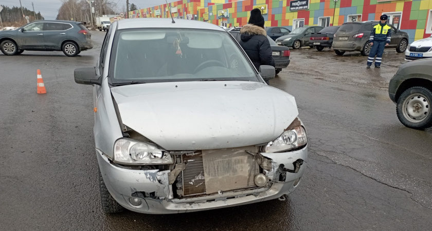 В Сыктывкаре в столкновении "Гранты" и "Калины" пострадал ребенок