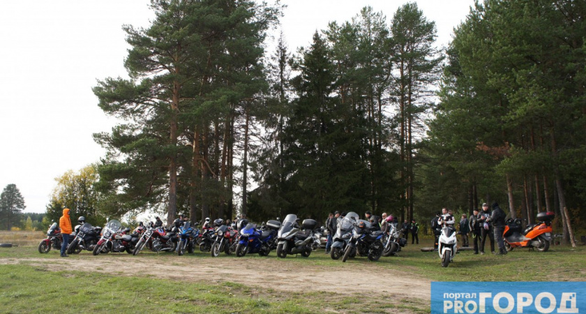 В ГИБДД по Сыктывкару рассказали, как бороться с шумными мотоциклистами