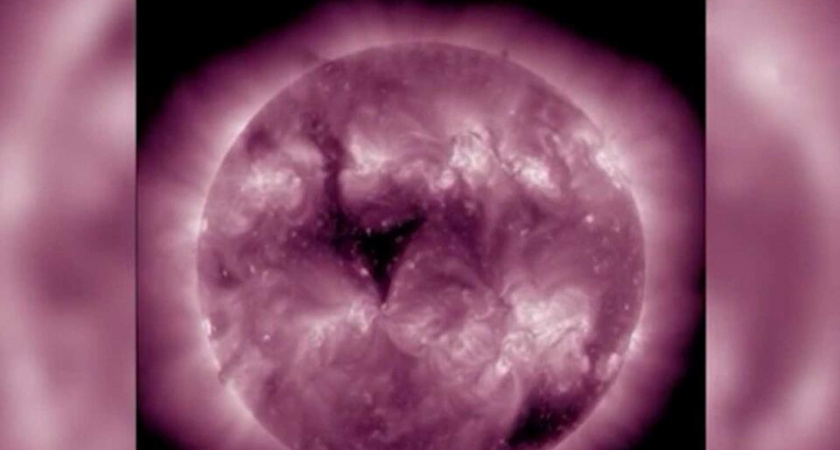 Из-за гигантской дыры в Солнце Землю накроет мощнейшая магнитная буря