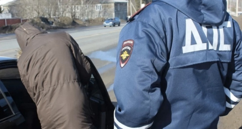 Житель Коми угнал автомобиль после длительной слежки за ним