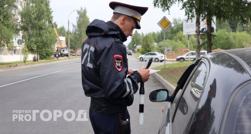 В Сыктывкаре водитель иномарки сбил девочку и скрылся