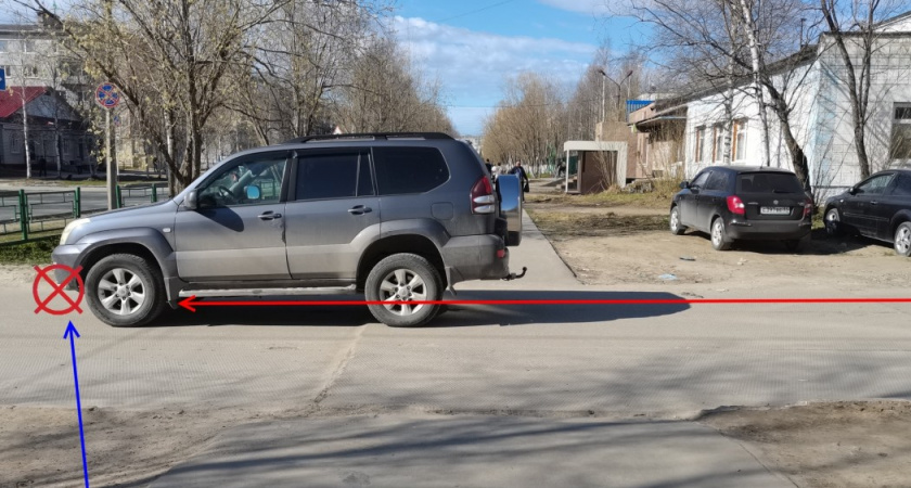 В Коми под колеса авто попали девушка на электросамокате и бабушка на велосипеде