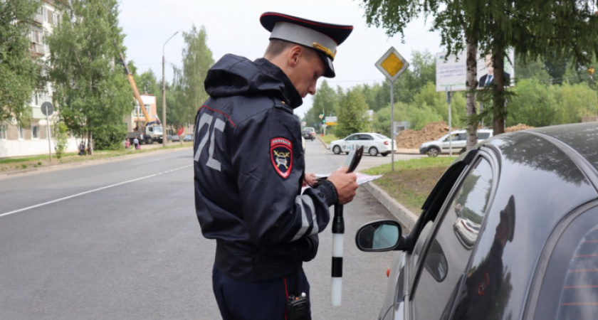 В России предложили отменить штрафы за забытые водительские права и страховку