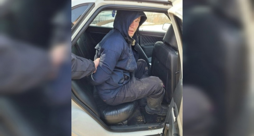 Мужчина, которого обвиняют в поджоге здания ФСБ в Коми, останется под стражей