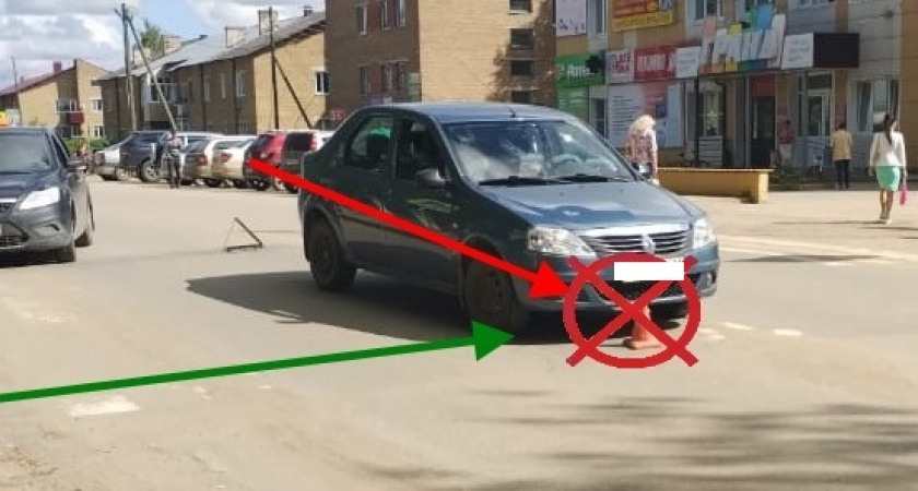 В Коми Renault Logan сбил женщину с двухлетним ребенком