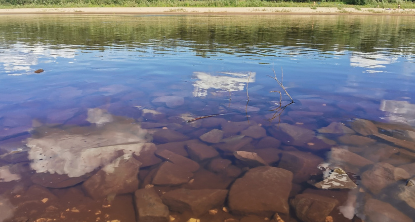 В Коми на берегу реки Ижма местные жители нашли тело мертвого мужчины