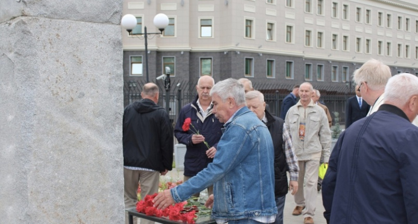 В Сыктывкаре почтили память Героя Российской Федерации Александра Алексеева