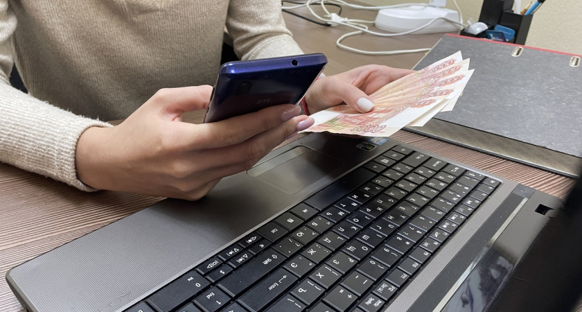 В Коми девушка хотела подзаработать в Интернете и лишилась 97 тысяч рублей