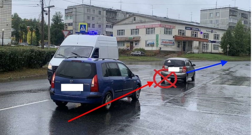 В Сыктывкаре ДТП с двумя иномарками закончилось острой реакцией на стресс