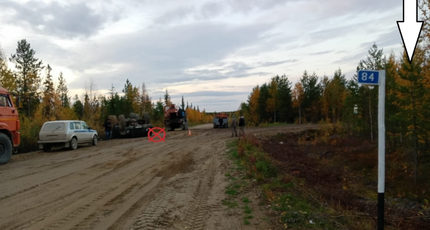 В Коми неизвестные опрокинули большегруз и скрылись с места ДТП