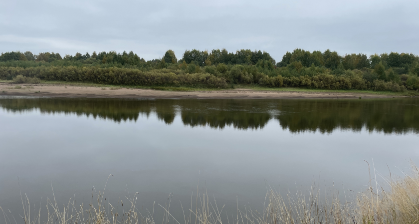 В Коми перевернулась лодка с шестью рыбаками 