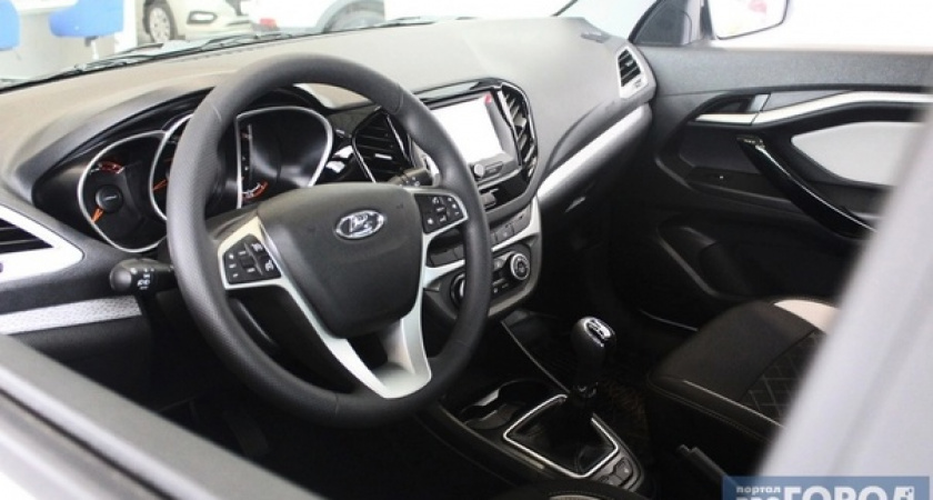 На трассе в Коми жителю Москвы потребовалась помощь спасателей