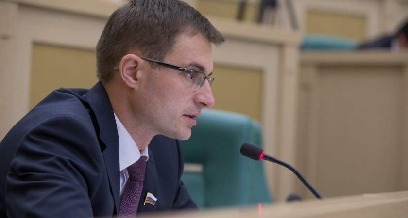 Бывший депутат Госсовета Коми Дмитрий Шатохин стал музыкантом