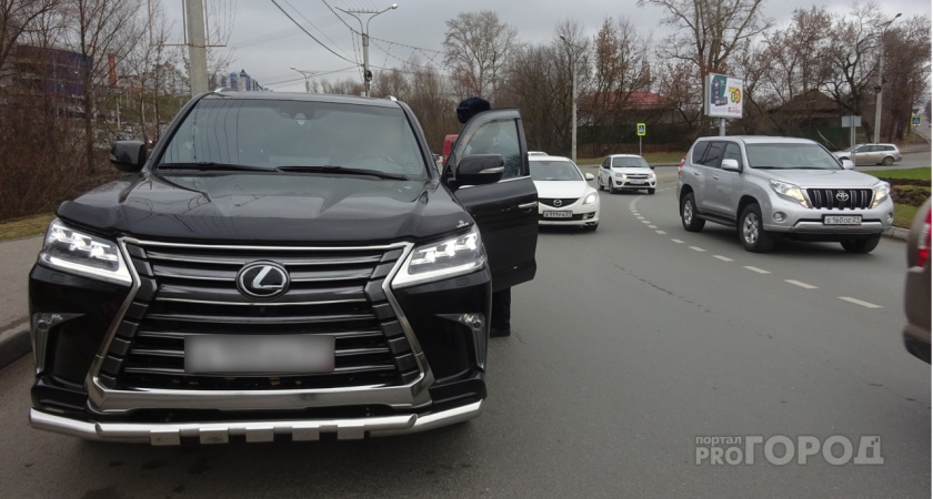 С 1 апреля водителей обяжут пересдать на права: это не единственное изменение