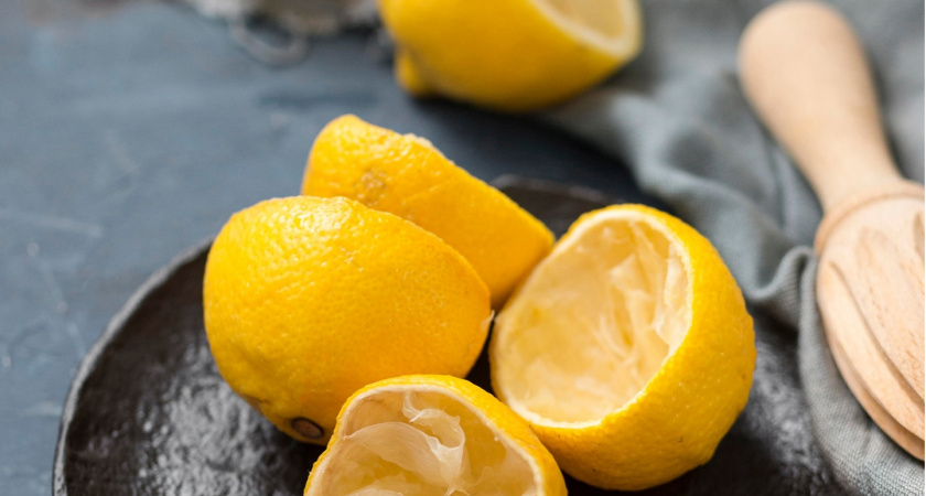 Сварите лимон и выпейте воду натощак: утром не узнаете себя в зеркале