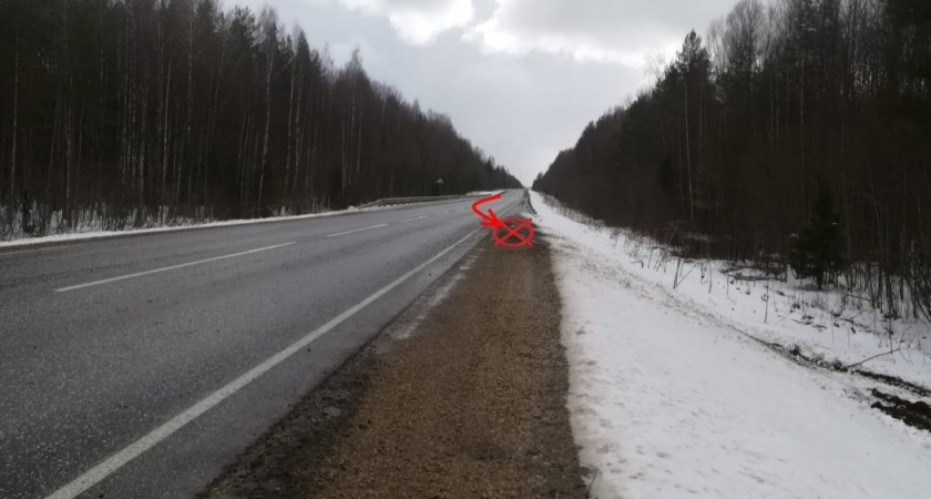 В Сысольском районе водитель съехал с трассы в кювет