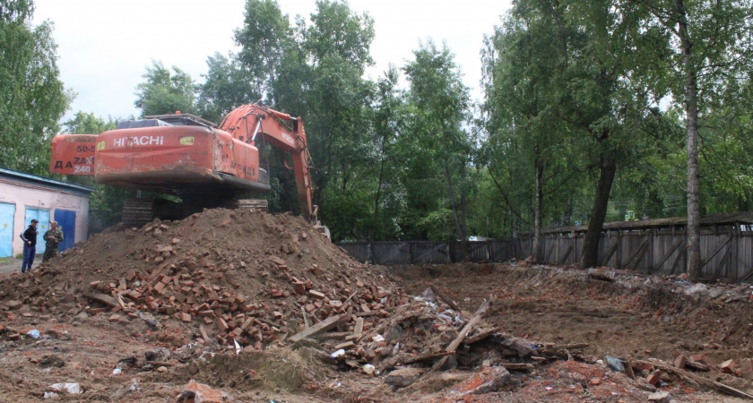 Администрация Сыктывкара признала дом в заречном поселке аварийным