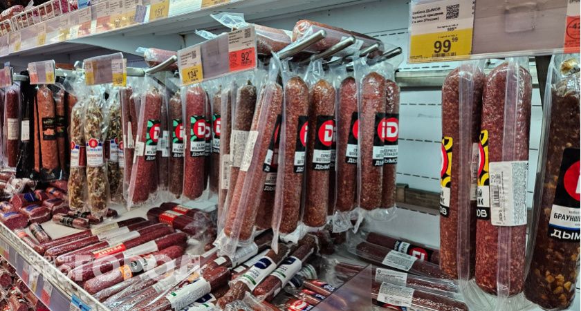 Соевая палка: Роскачество просит не брать эти марки колбас даже по скидке