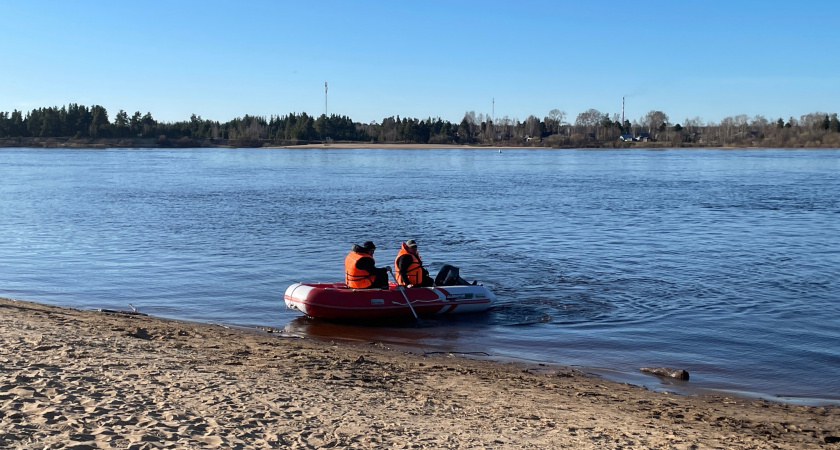 В Сыктывкаре спасли тонущего мужчину на реке Сысола