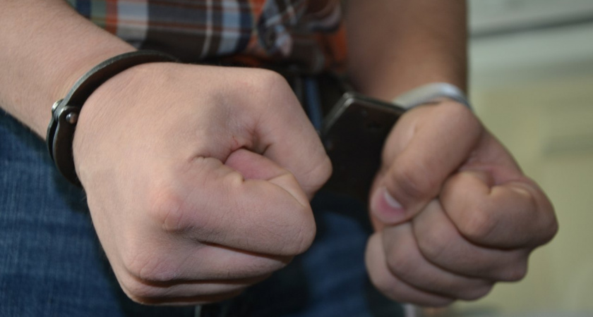В Сыктывкаре 18-летний юноша жестоко избил мужчину ломом