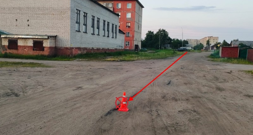 В Коми 19-летняя девушка без водительских прав устроила ДТП на своем мопеде