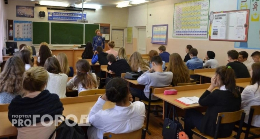 В Сыктывкаре 11-летняя школьница сломала на перемене руку и отсудила более 300 тысяч рублей