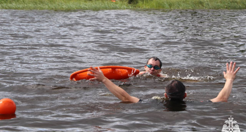 В Сыктывдинском районе Коми прошли соревнования спасателей на воде