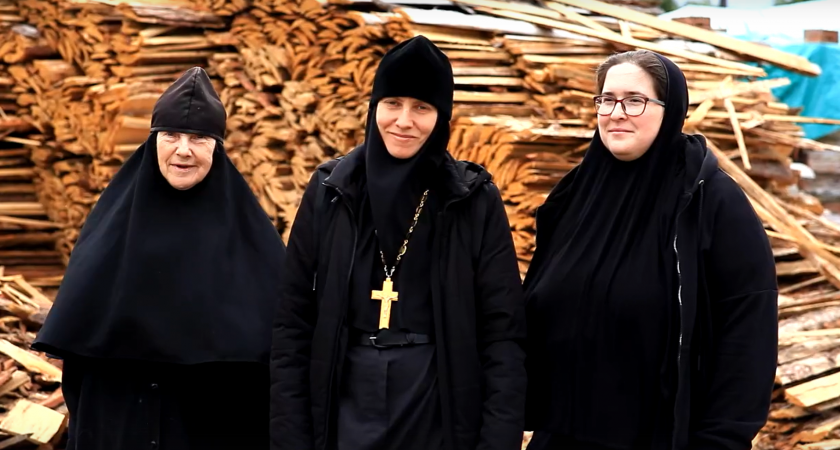 Ыбский женский монастырь нуждается в помощи в заготовке дров 