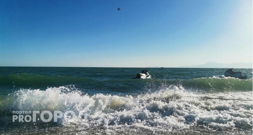 Отдыхающие, вернувшиеся с Черного моря, массово подают в суд: новая беда испортила отпуск