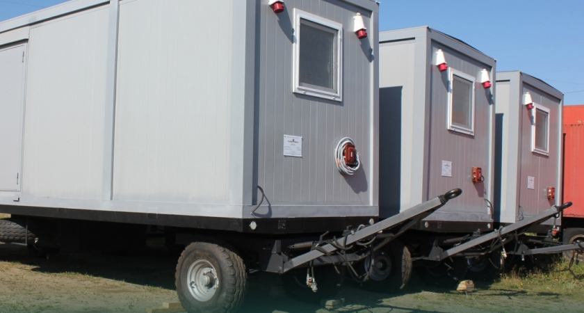 В Коми появились вагоны-дома на шасси для ожидания вертолётов