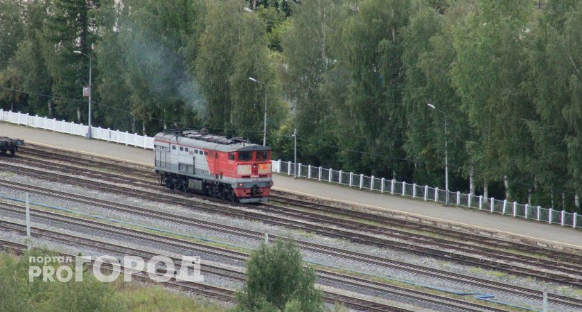 Житель Коми погиб под колесами поезда в Ростовской области