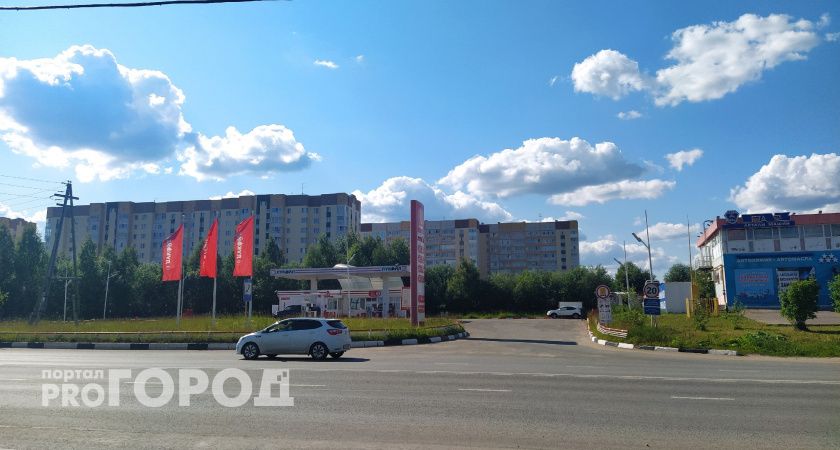 В Сыктывкаре на некоторых заправках подорожало топливо 