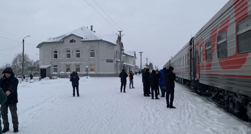 Пассажир с подозрением на свиной грипп снят с поезда в Микуне