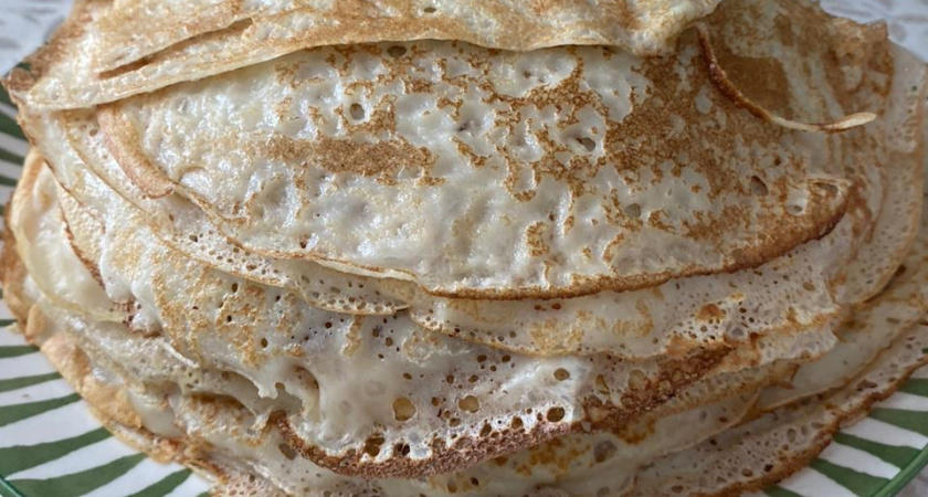 Заливаю это в тесто перед мукой: блины получаются кружевные и вкусные - тоньше бумаги